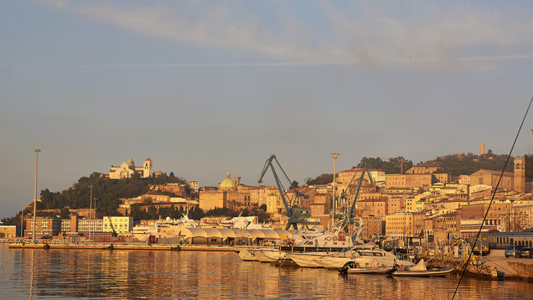 Ancona: “Tipicità in blue”